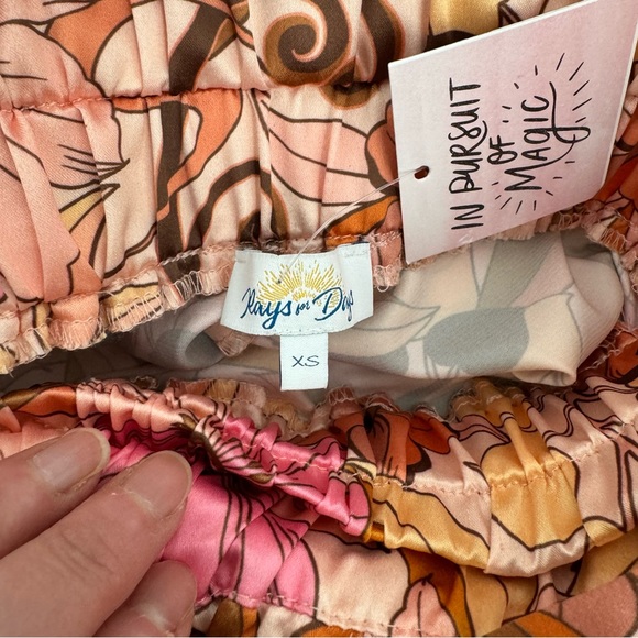 NWT Rays for Days Betony Jumper Size XS Satin Bardot Floral $256 - Picture 14 of 16